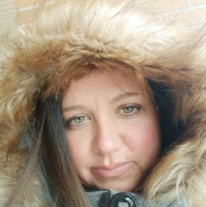 Meet your Posher, Joni